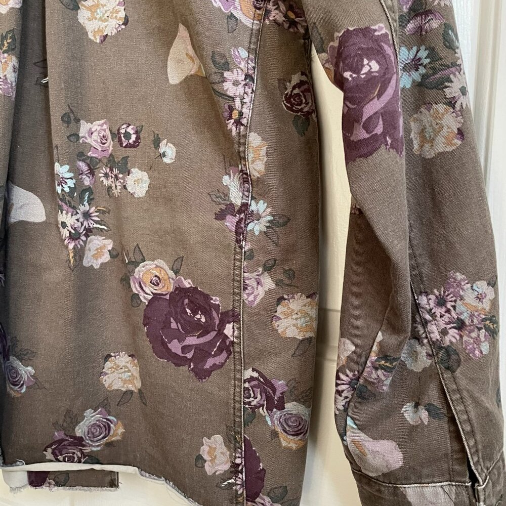 Floral Camo Jacket - Picture 2 of 10